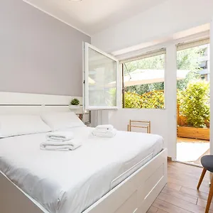 Amazing Viale Trastevere With Terrace Apartment Rom